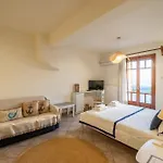Andreas Sunset House *
