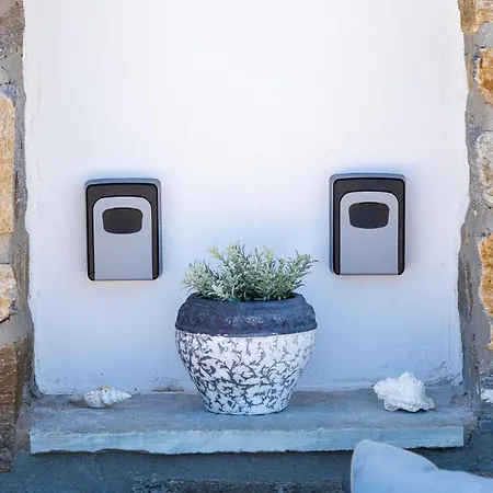 Andreas Sunset House * باروس